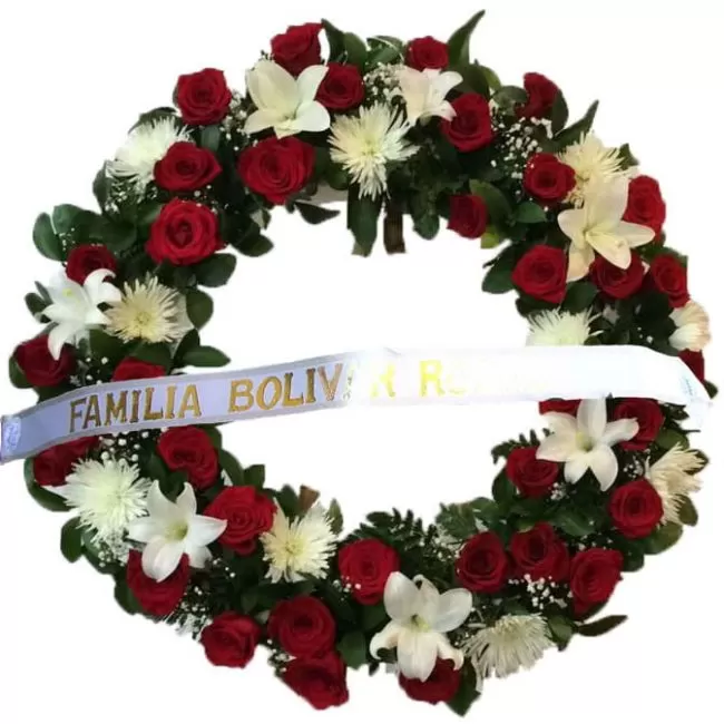 Corona Flores Rojas y Blancas Funeraria en Bogota